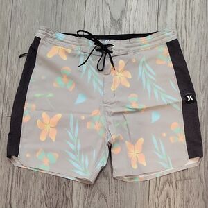 Hurley Men's Floral Hybrid Shorts - Gray and Black